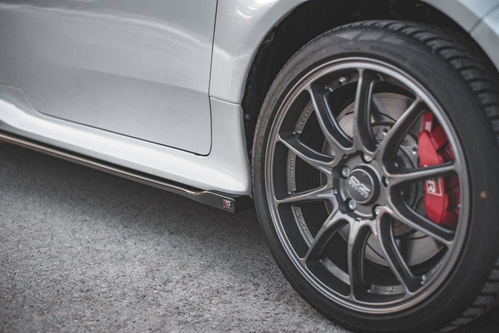 Taloneras Maxton v2 + flaps Toyota GR Yaris 2020 -