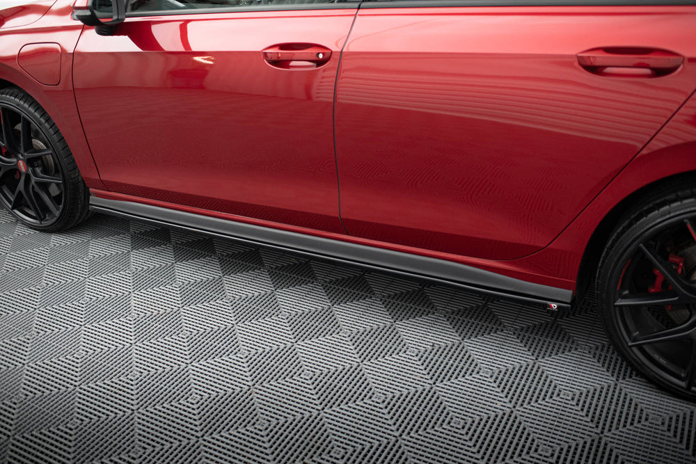 Taloneras Maxton V1 Golf Mk8 GTI / GTE / GTI Clubsport / GTD / R-Line  2020-