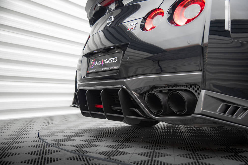 Añadido difusor maxton Pro Nissan Gtr R35 2016/2022