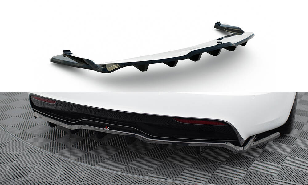 Añadido difusor Maxton V2 Tesla Model S Plaid 2021 -