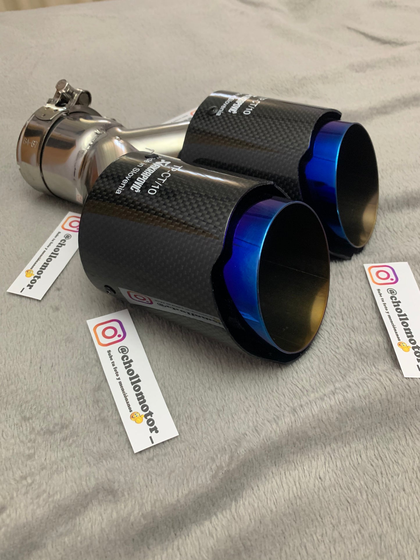 Colas escape doble azul
